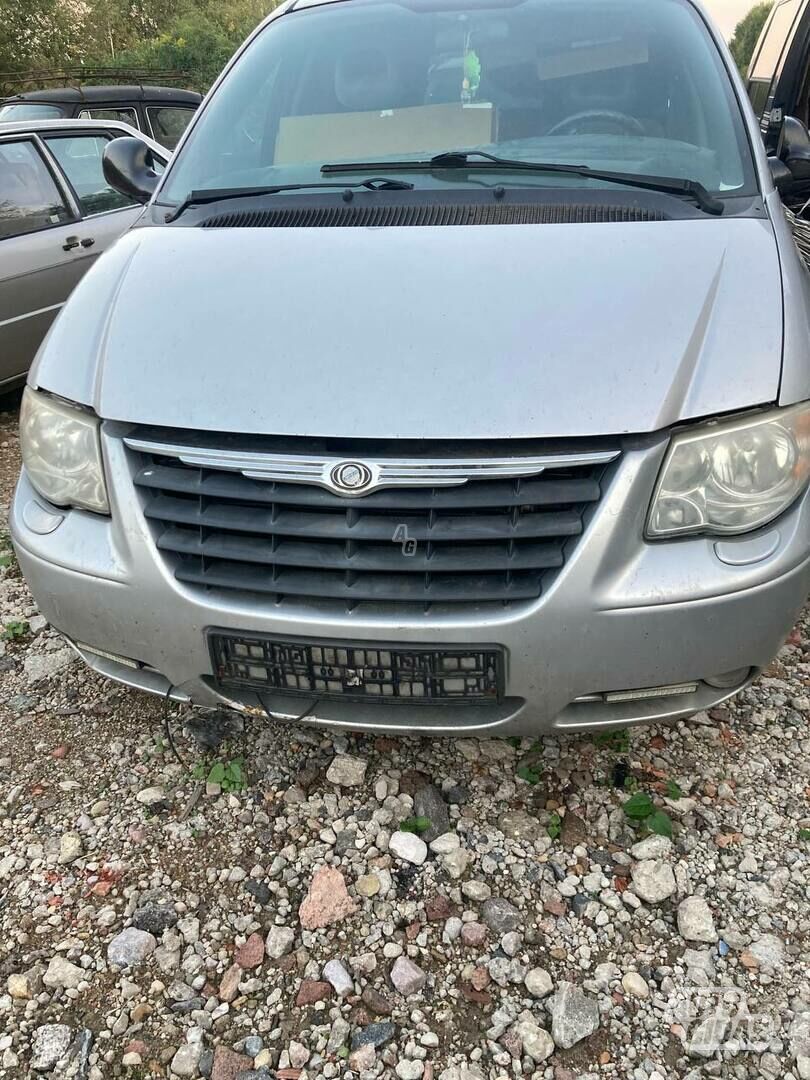 Chrysler Voyager 2005 y parts