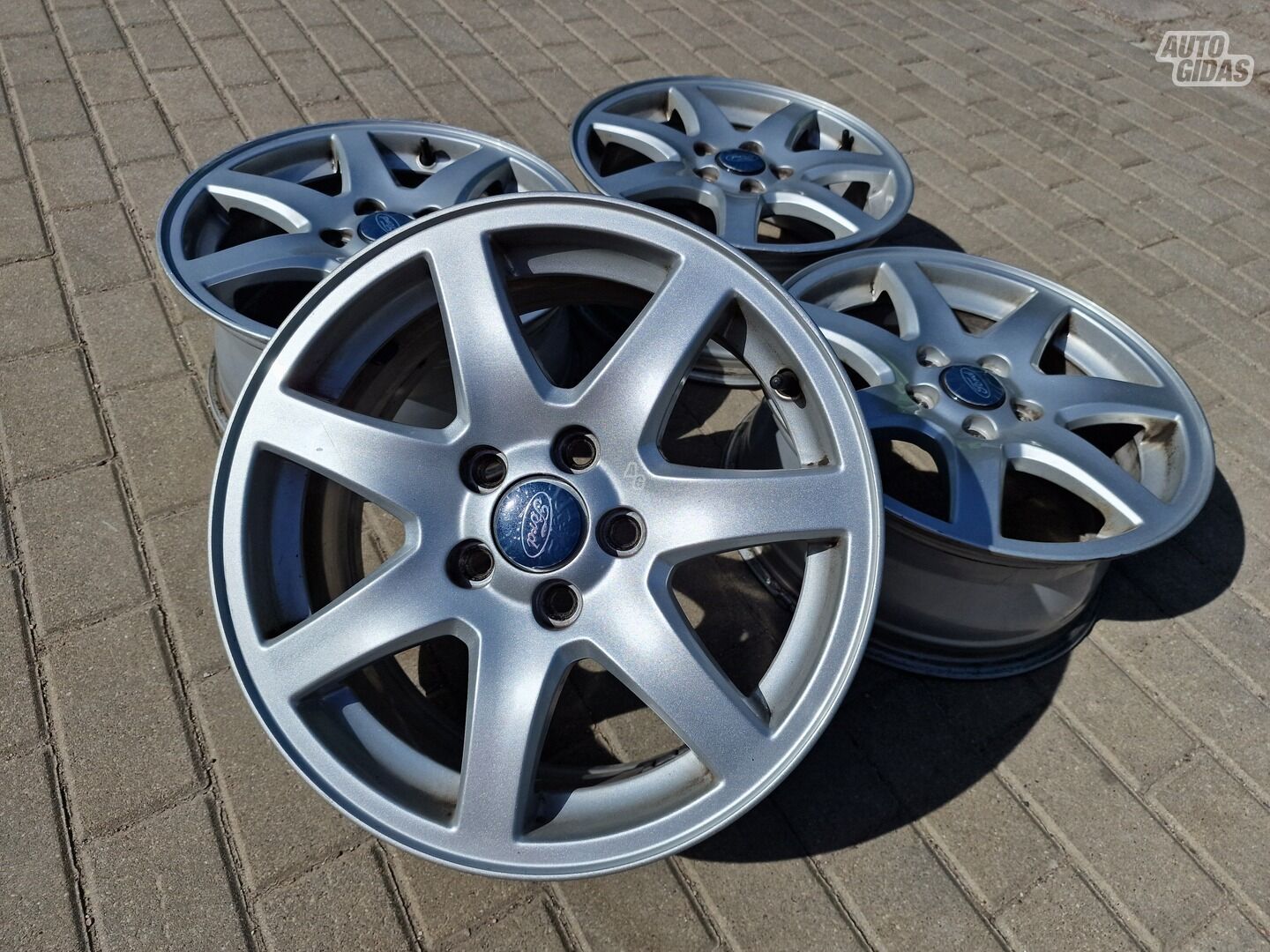 Ford C-MAX, FOCUS, S-MAX S-Max light alloy R16 rims