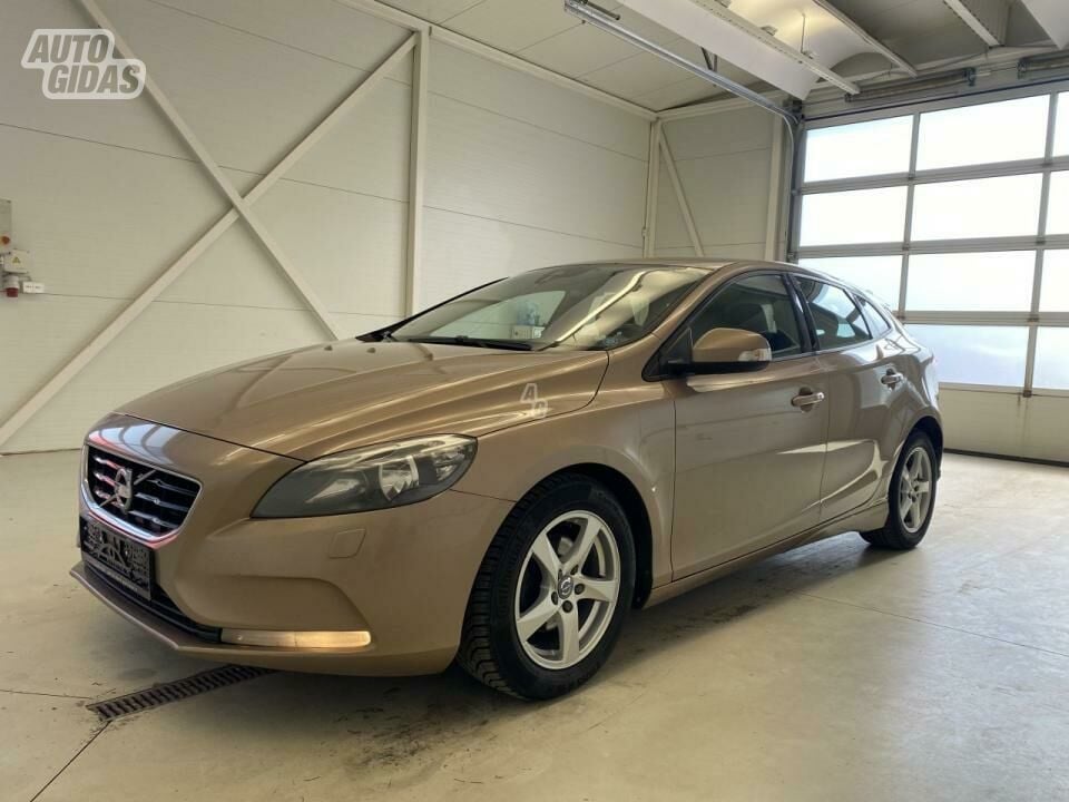 Volvo V40 D2 1.6 2013 y