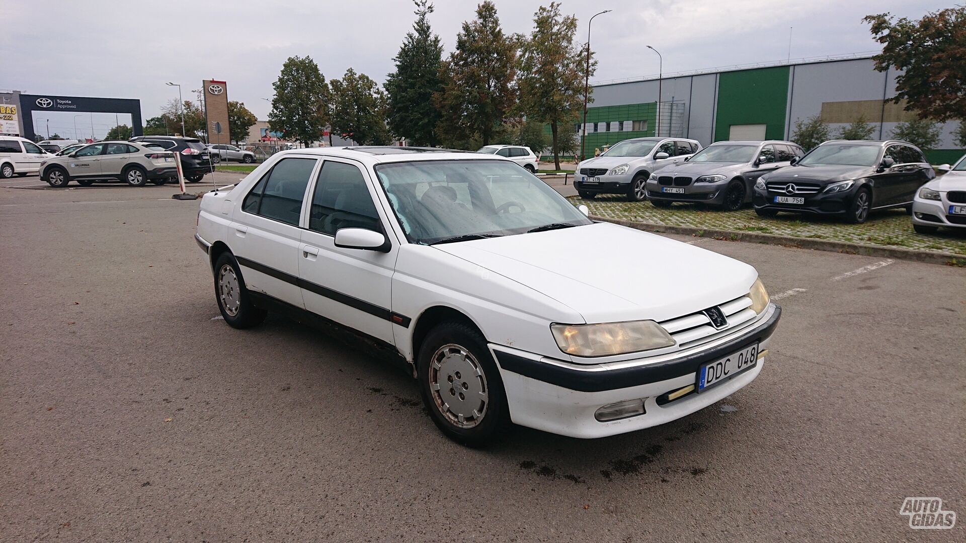 Peugeot 605 1998 г Седан