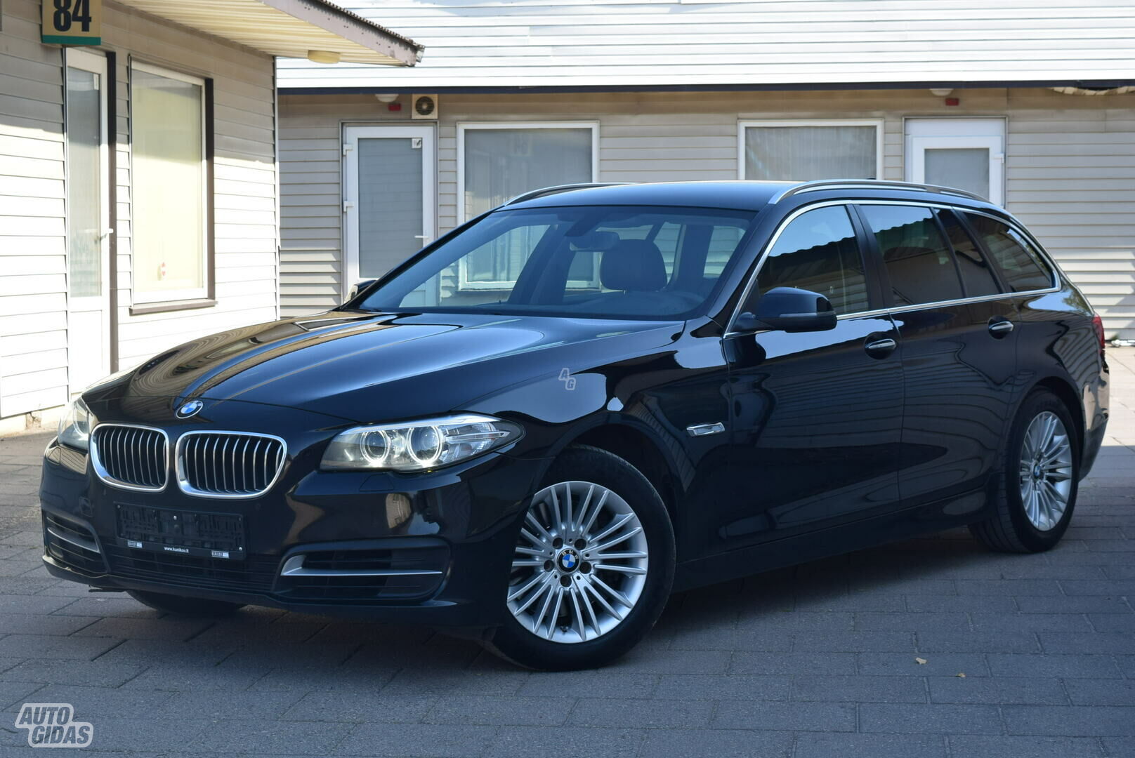 Bmw 525 F11 2015 y