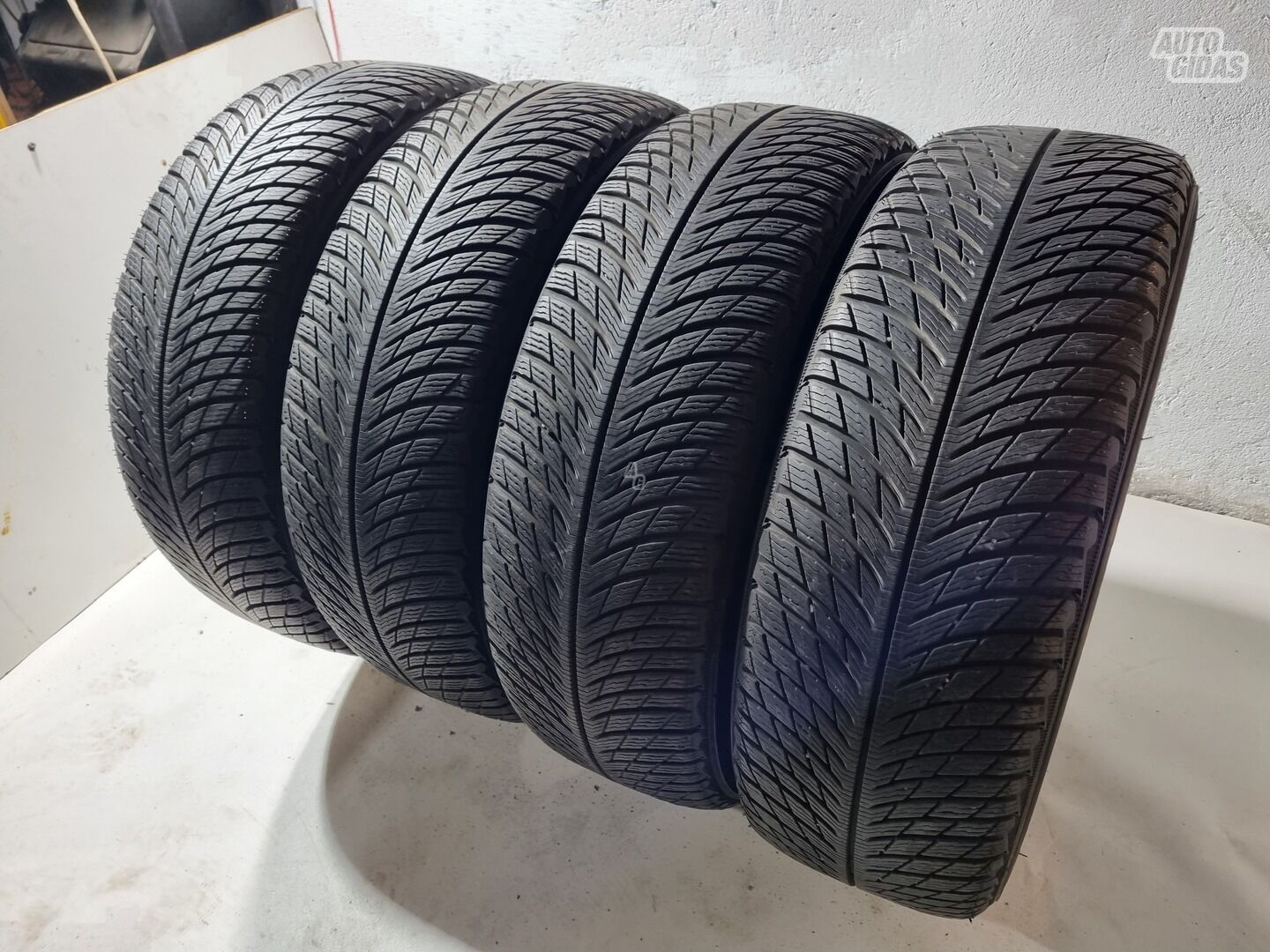 Michelin 7mm, 2020m R17 žieminės padangos lengviesiems