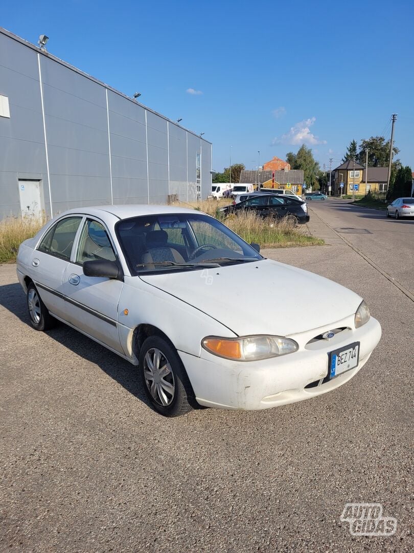 Ford Escort VII 1999 г