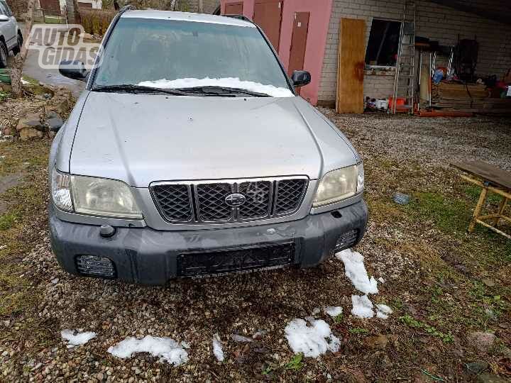 Subaru Forester 2001 y Off-road / Crossover