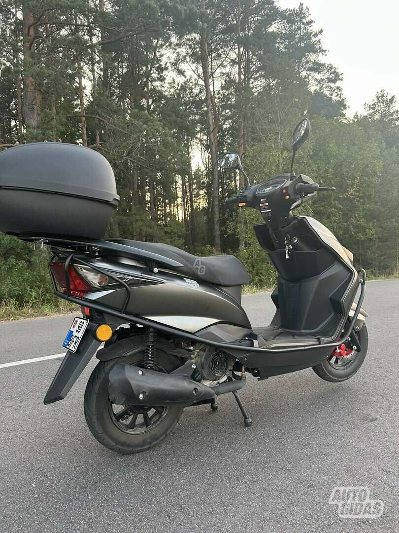 Yiben YB50QT-3 2024 m Motoroleris / Mopedas