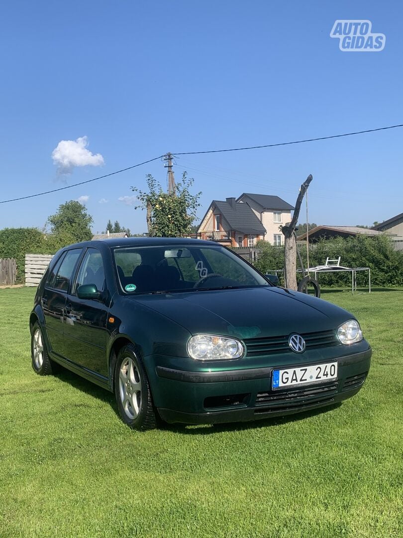 Volkswagen Golf 5545 1999 y