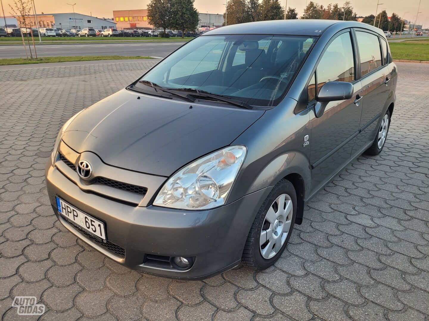 Toyota Corolla Verso II 2004 m