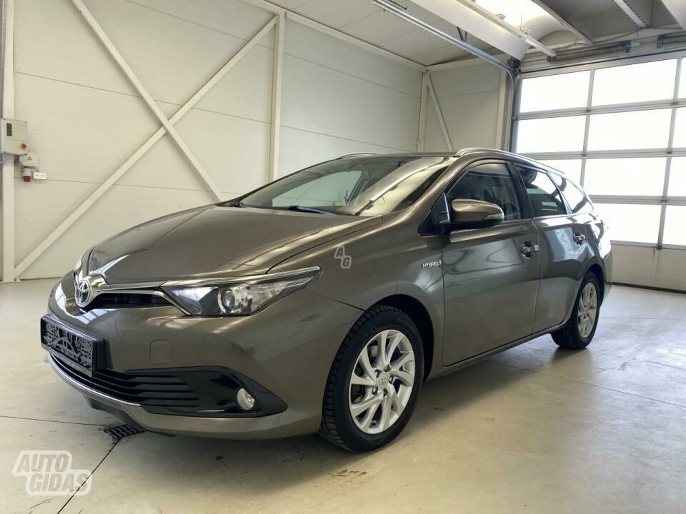 Toyota Auris 1.8 HYBRID TOURING S 1.8 2016 y