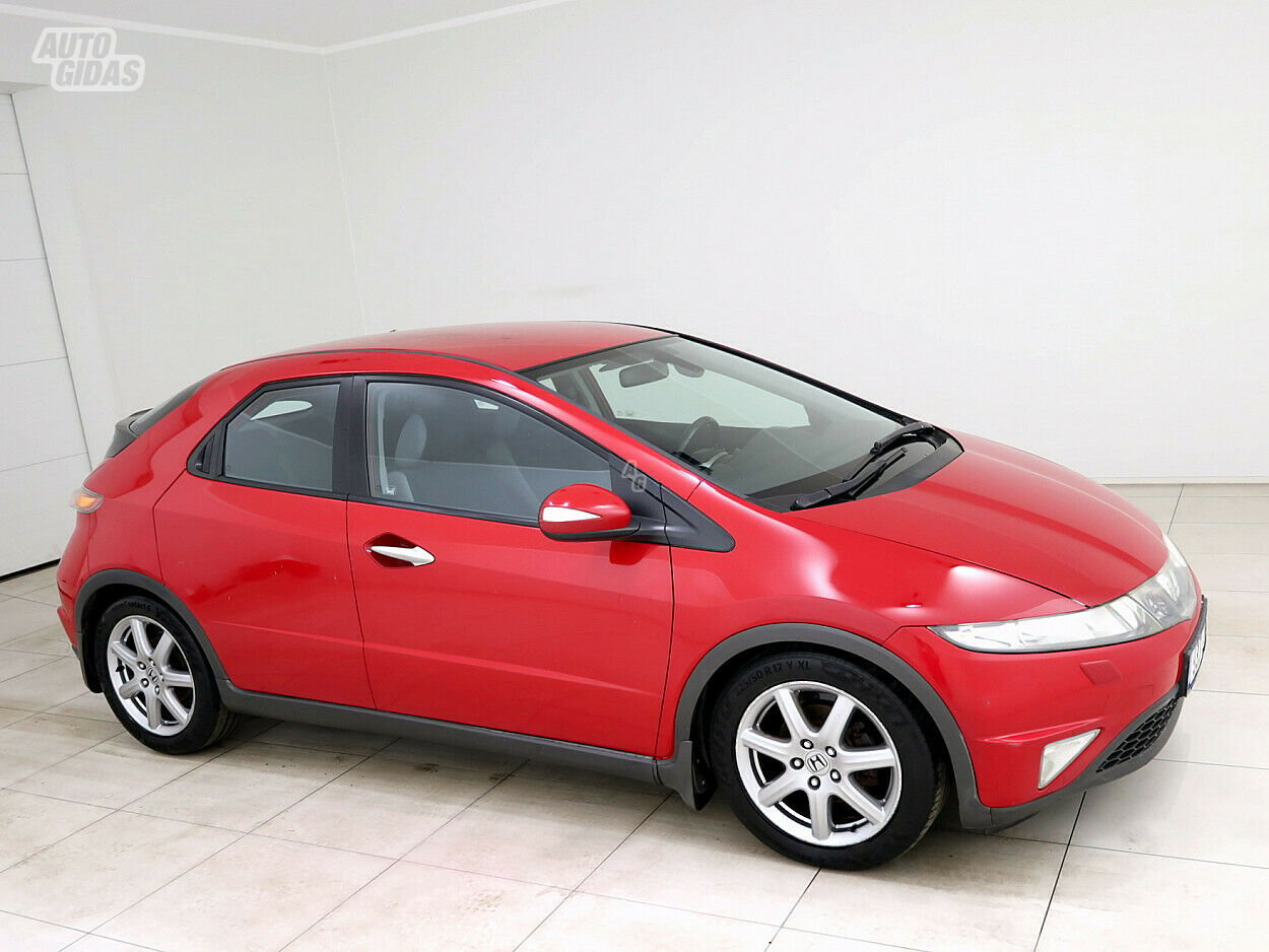 Honda Civic 2006 m Hečbekas