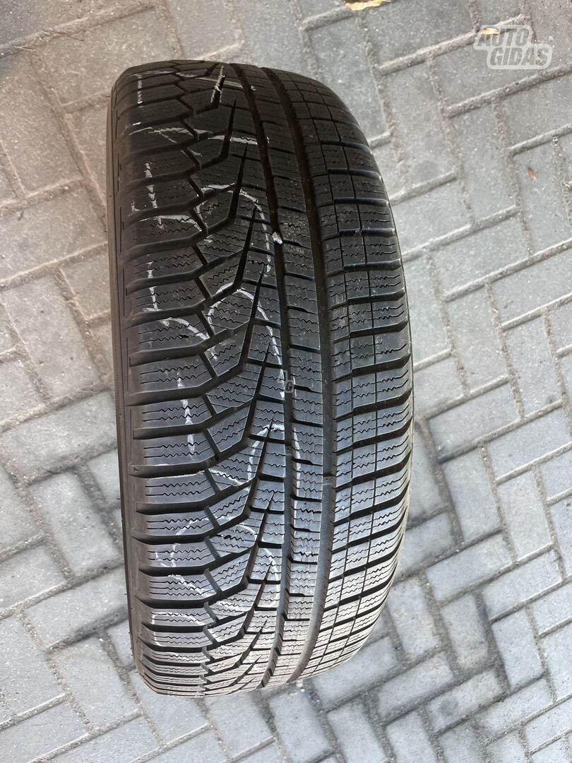 Hankook Evo 2  R17 зимние шины для автомобилей