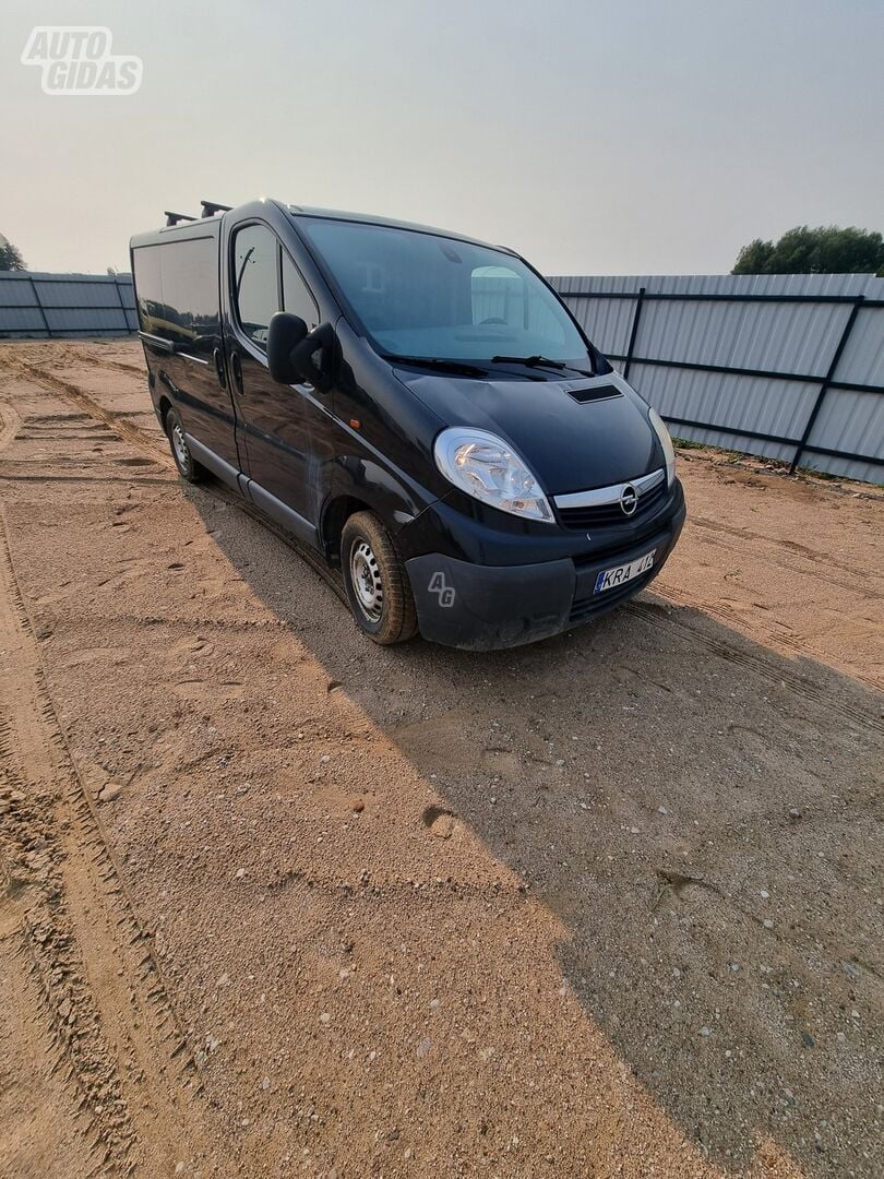 Opel Vivaro 2008 г Грузовой микроавтобус