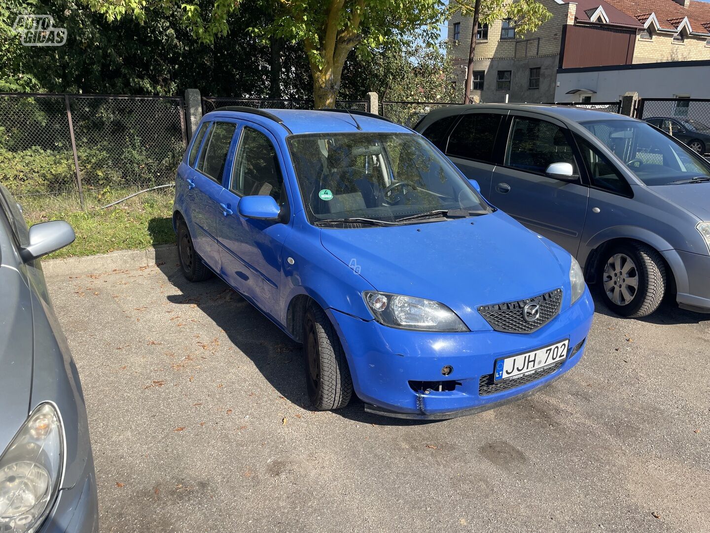 Mazda 2 2003 г Хэтчбек