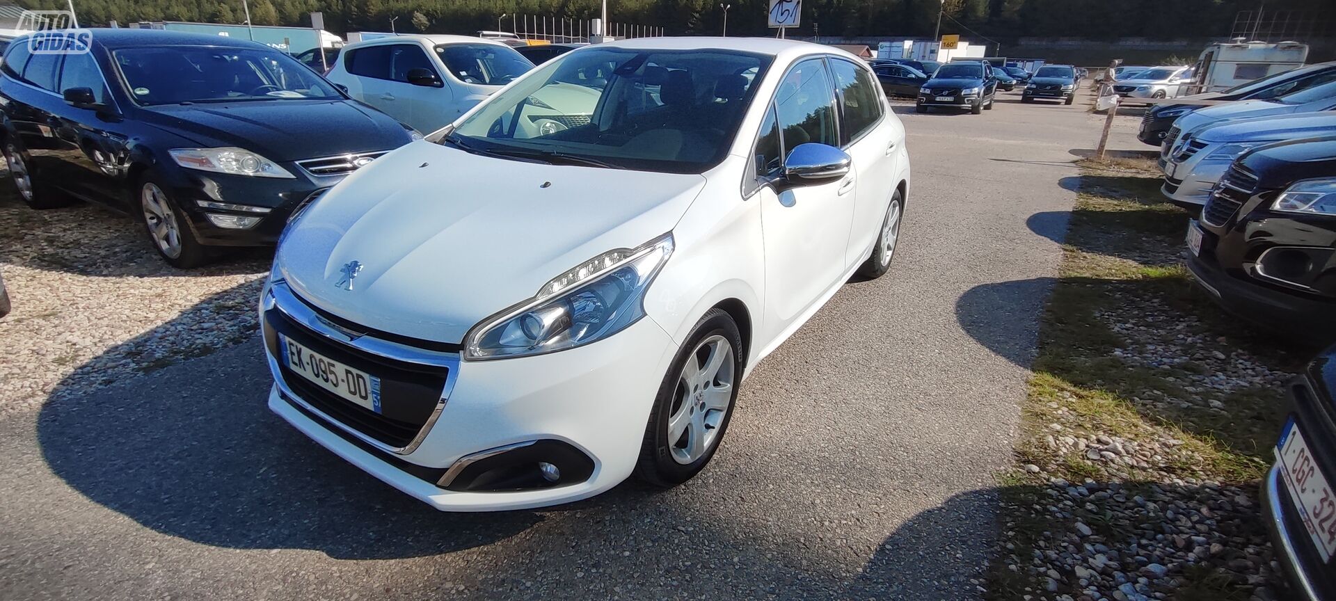 Peugeot 208 2017 y Hatchback