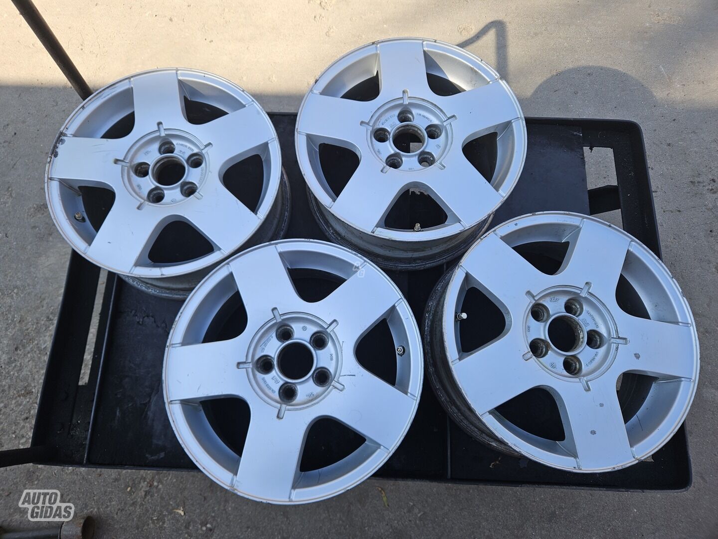 Light alloy R15 rims