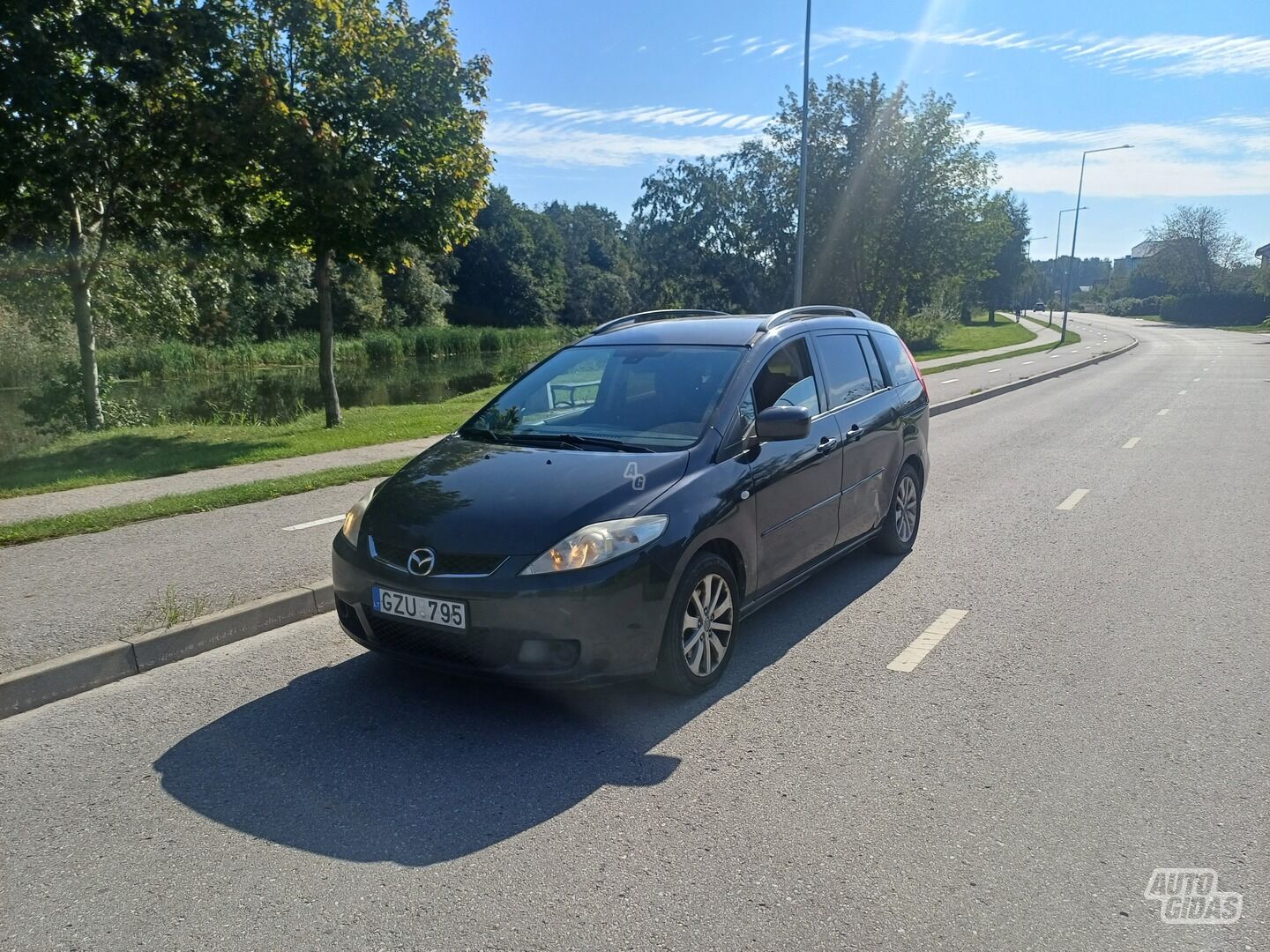 Mazda 5 2006 г Минивэн