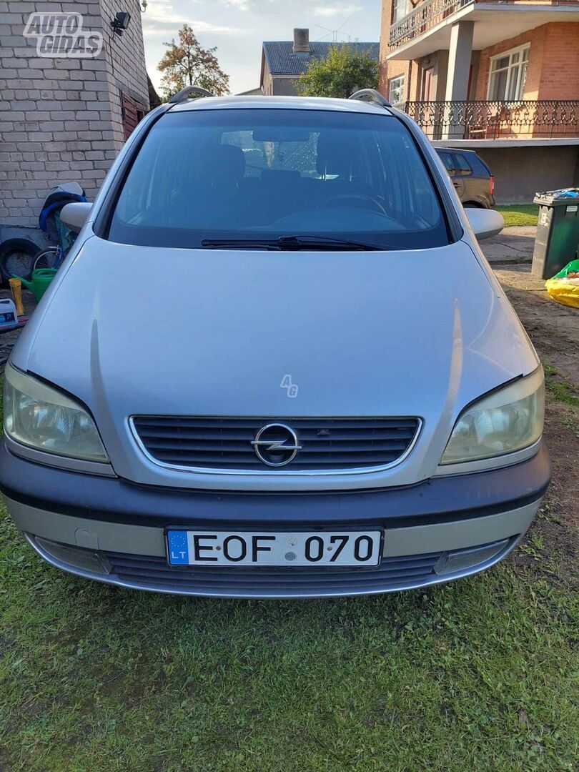 Opel Zafira A 2001 m