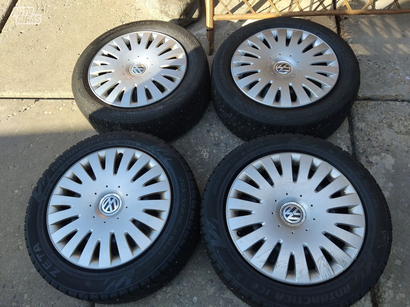 Light alloy R16 rims