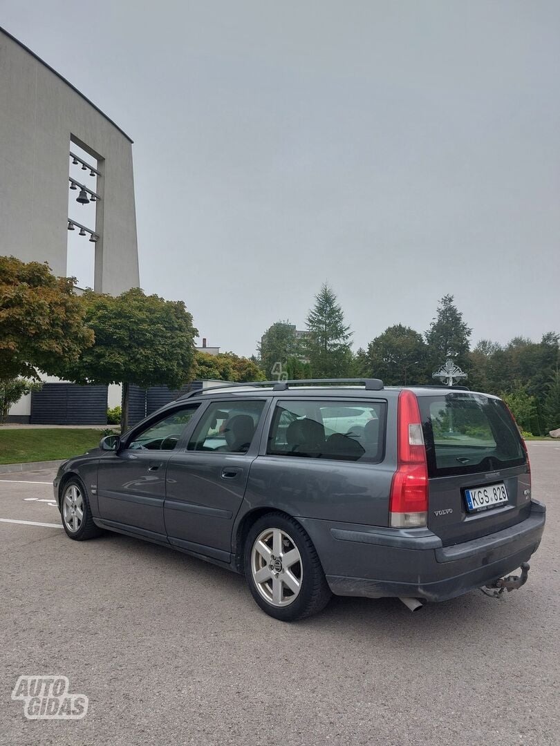 Volvo V70 II 2003 y