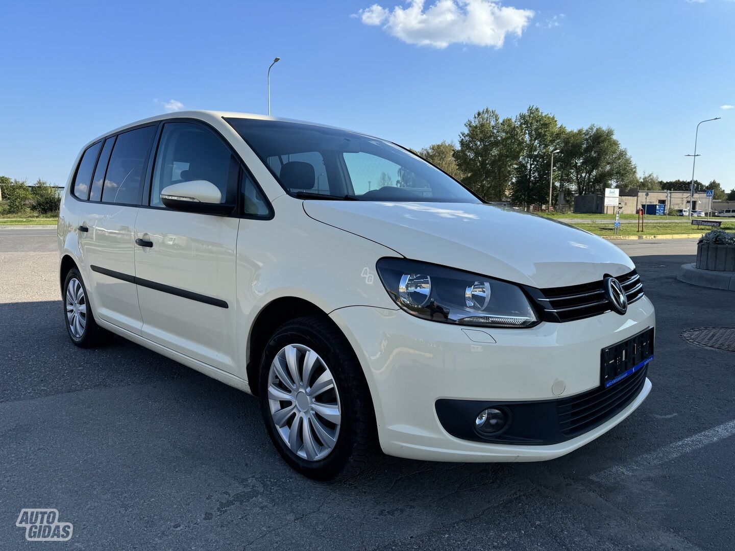 Volkswagen Touran I 2015 y