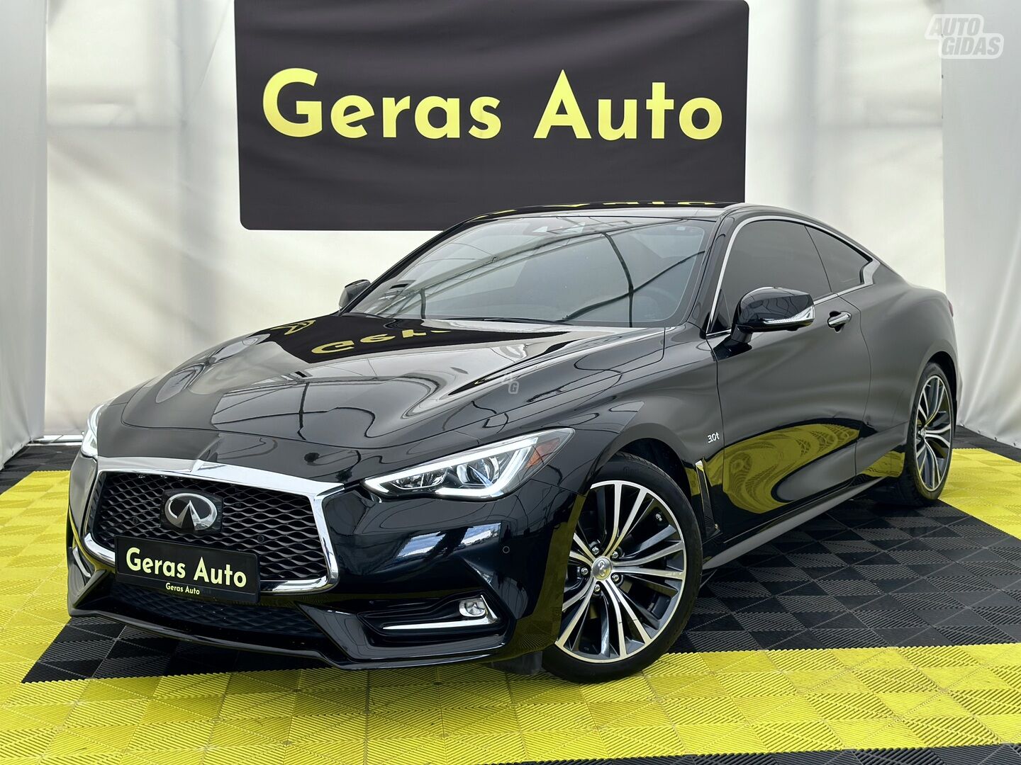 Infiniti Q60 2017 y Kupė (Coupe)