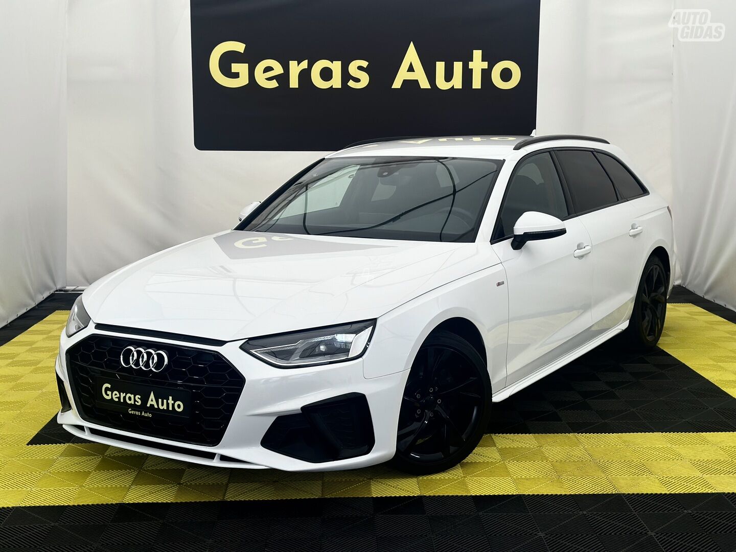 Audi A4 2019 m Universalas