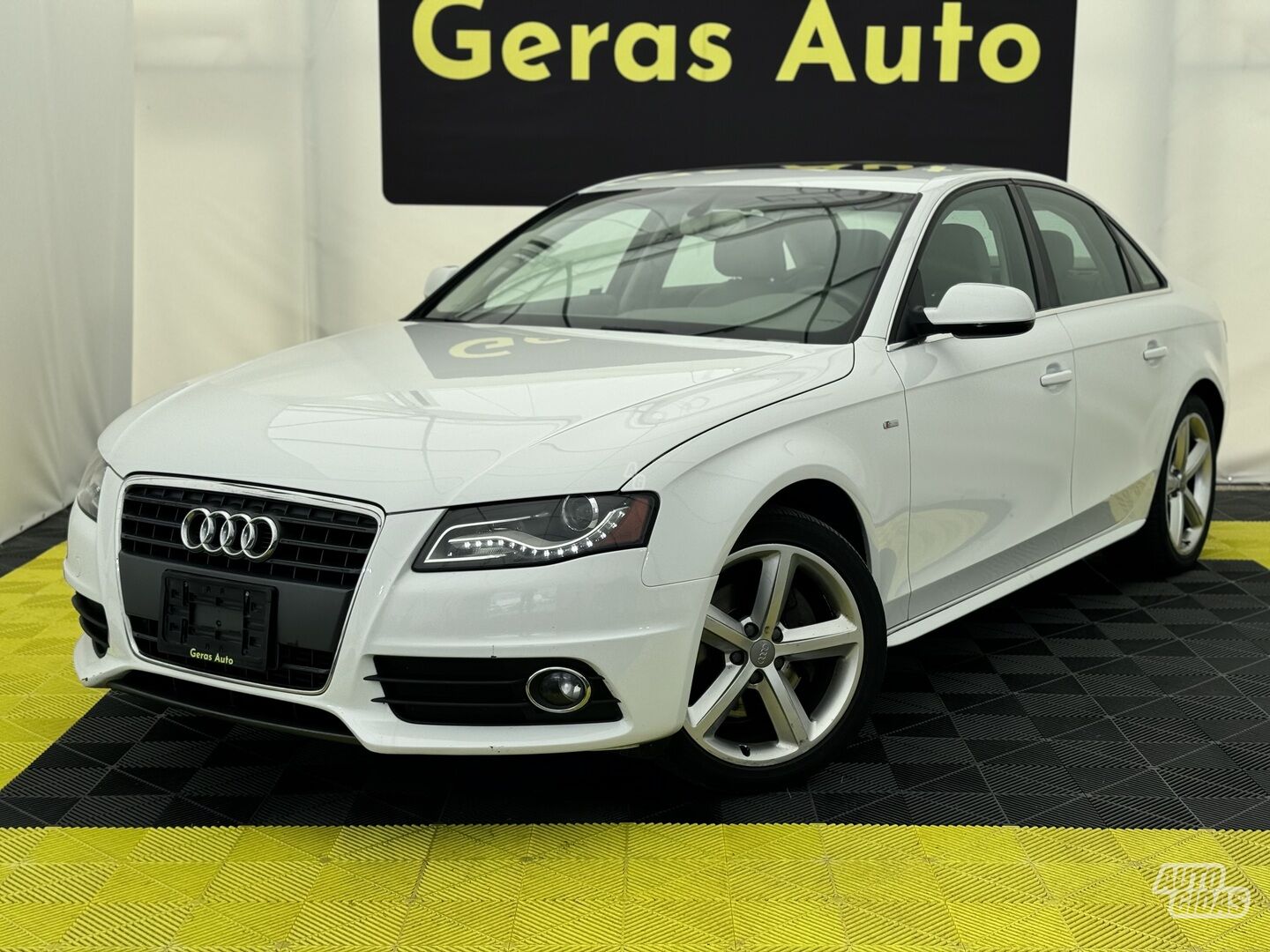 Audi A4 2012 г Седан