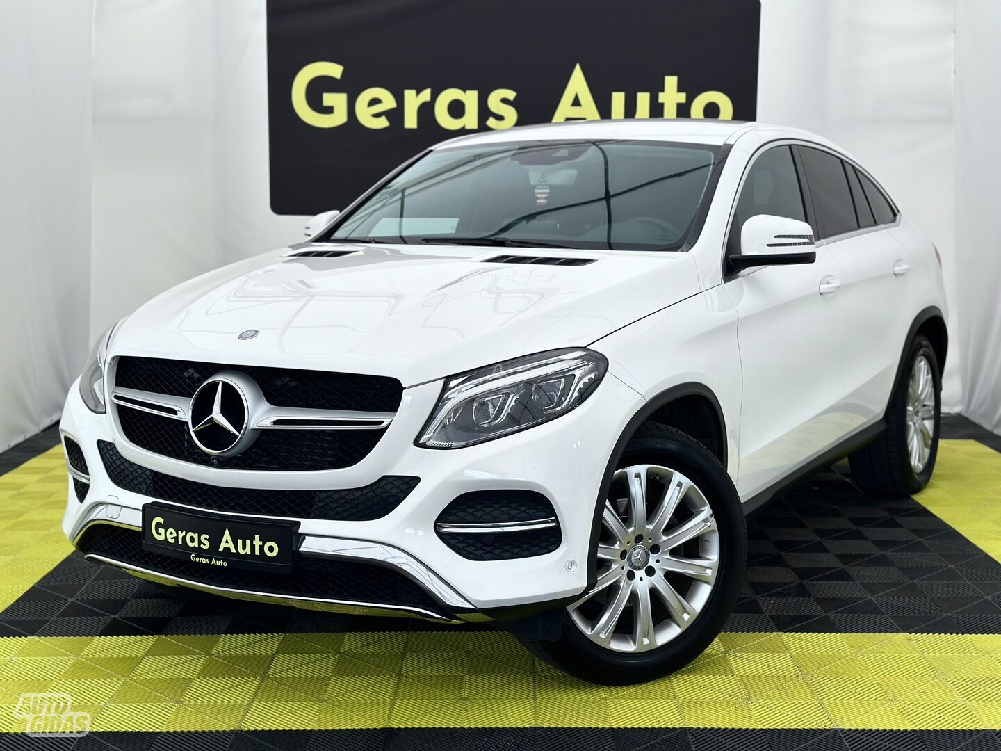 Mercedes-Benz GLE Coupe 350 2016 y Off-road / Crossover