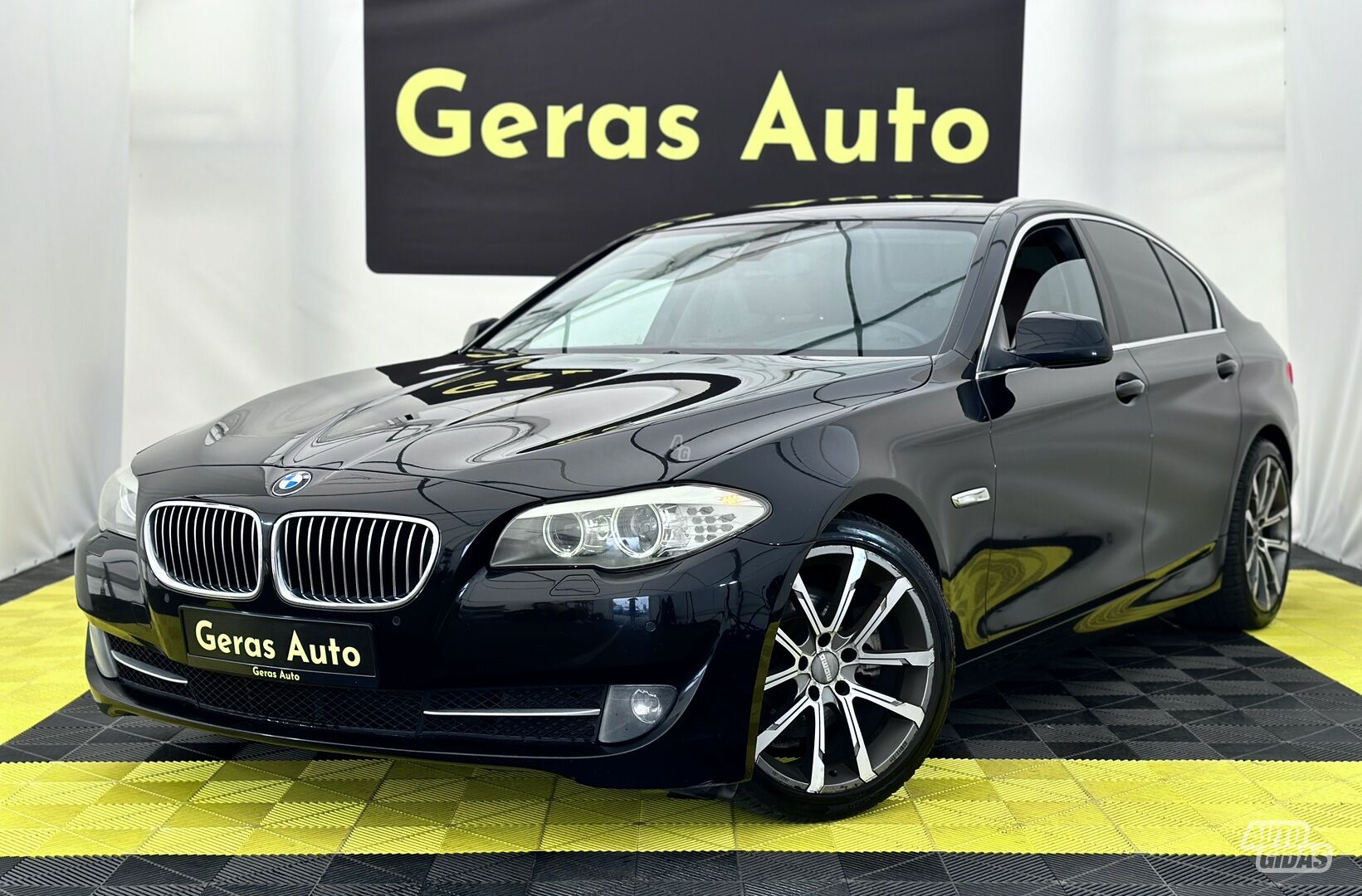 Bmw 520 2010 г Седан