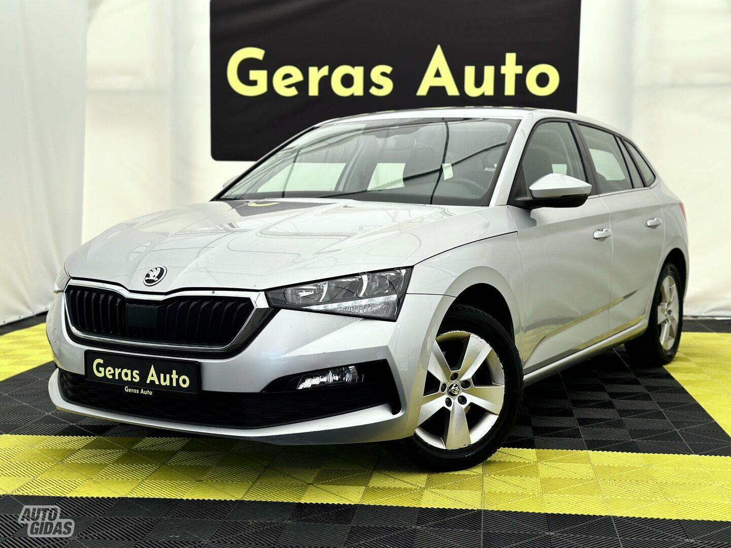 Skoda Scala 2020 y Hatchback