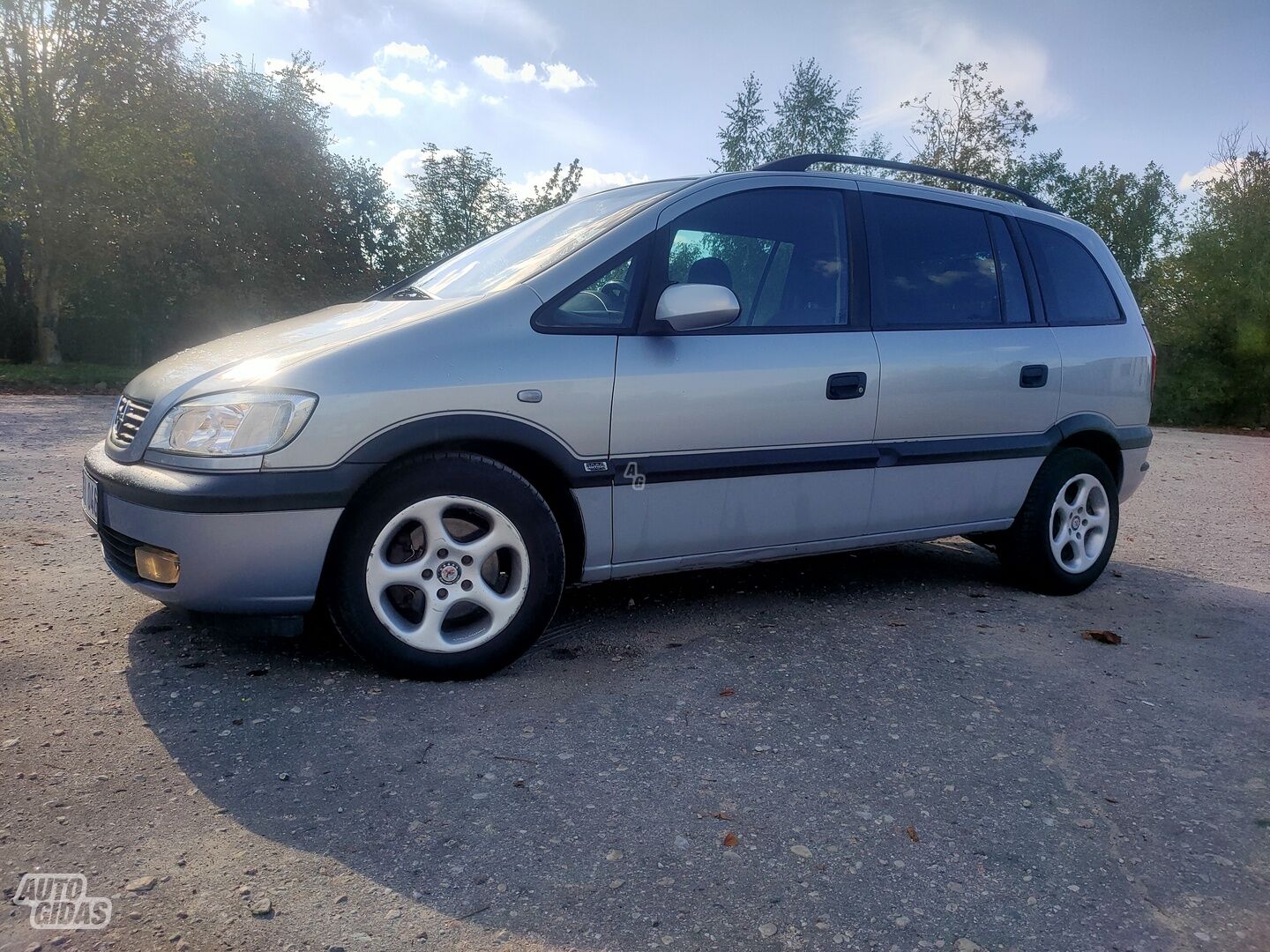 Opel Zafira A 2001 m