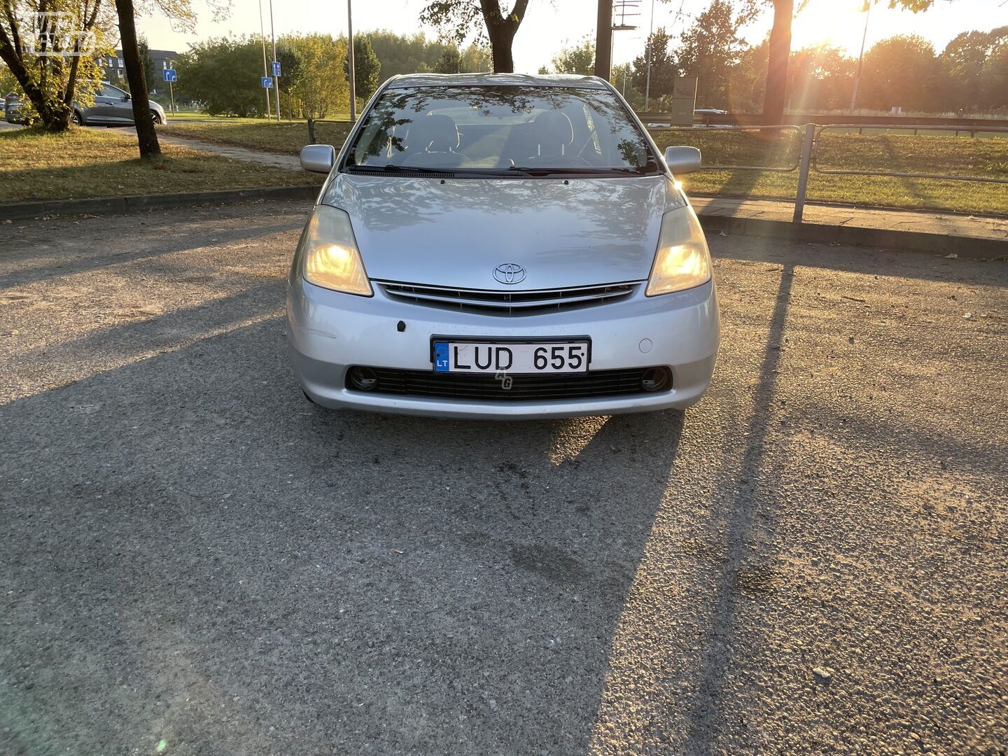 Toyota Prius 2006 г Хэтчбек