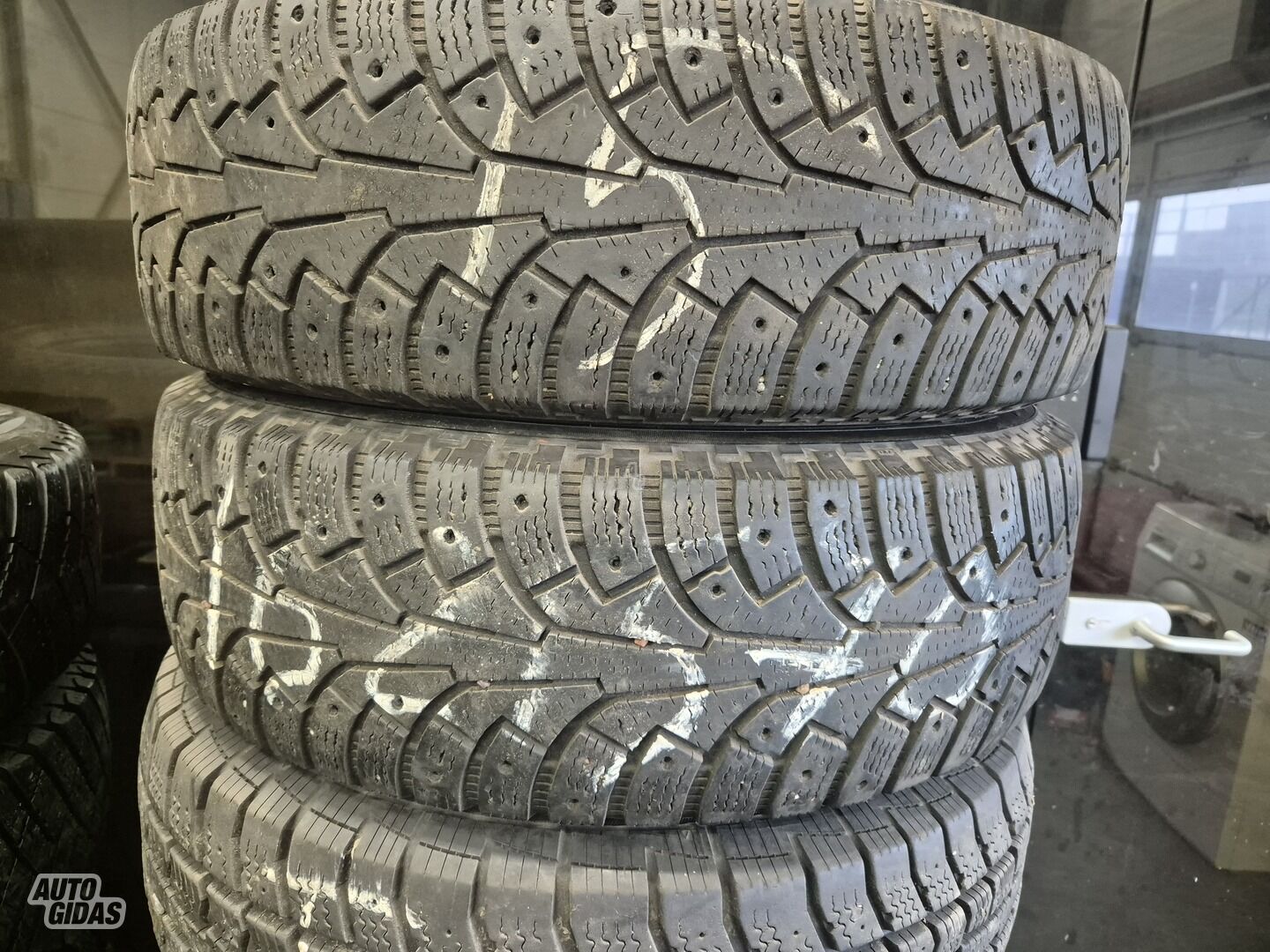 R16 universal tyres passanger car