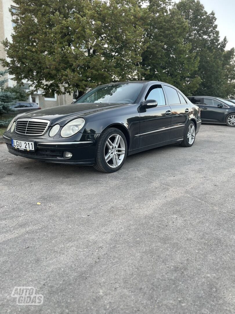 Mercedes-Benz E 270 2006 y Sedan