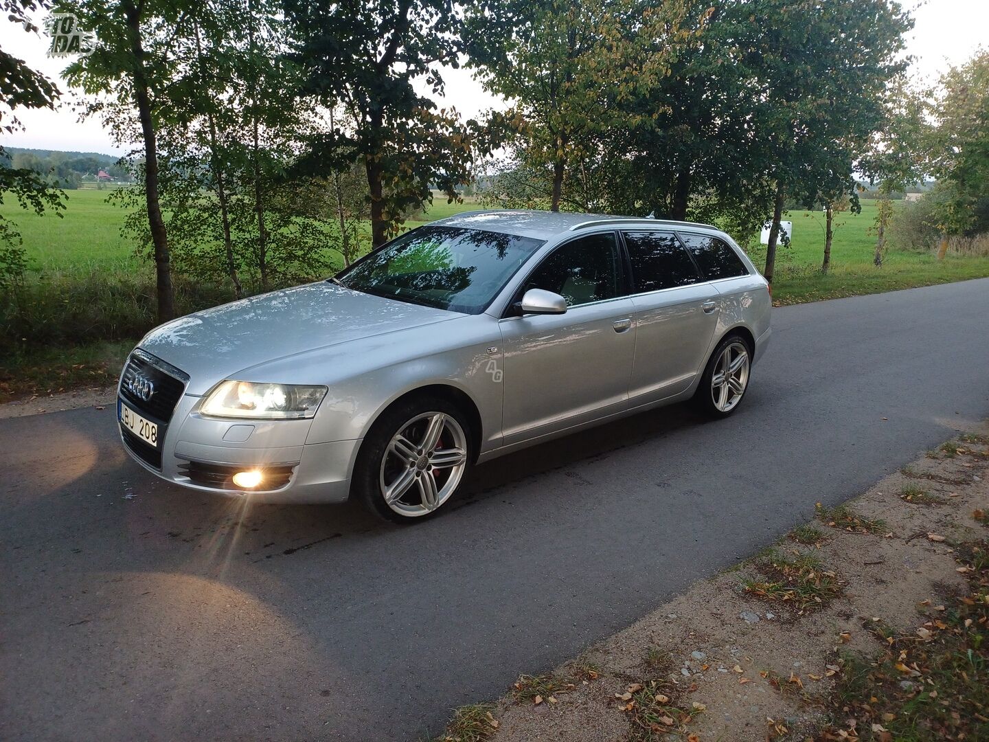 Audi A6 2006 m Universalas