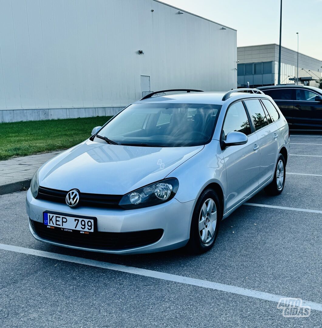 Volkswagen Golf 2010 г Универсал