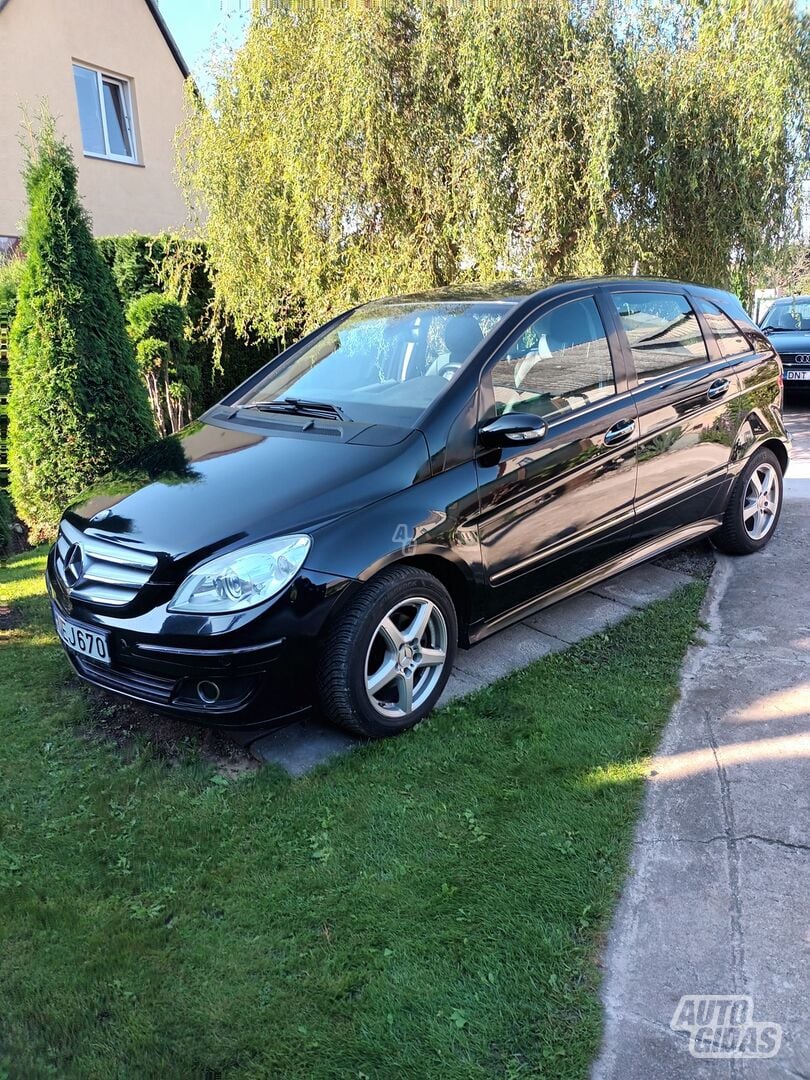 Mercedes-Benz 200 2007 y Hatchback