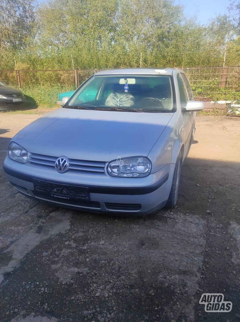 Volkswagen Golf 1999 г Хэтчбек