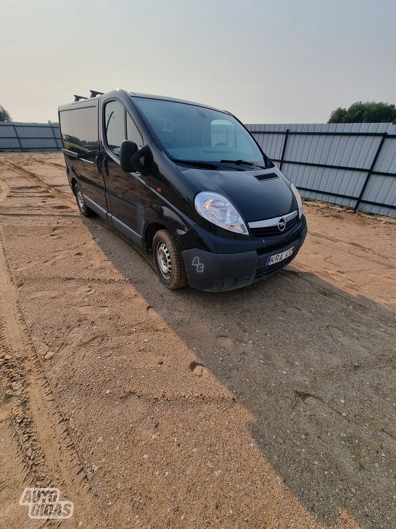 Opel Vivaro 2008 г Грузовой микроавтобус