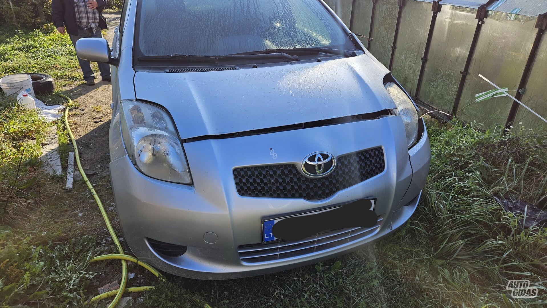 Toyota Yaris II 2008 y parts