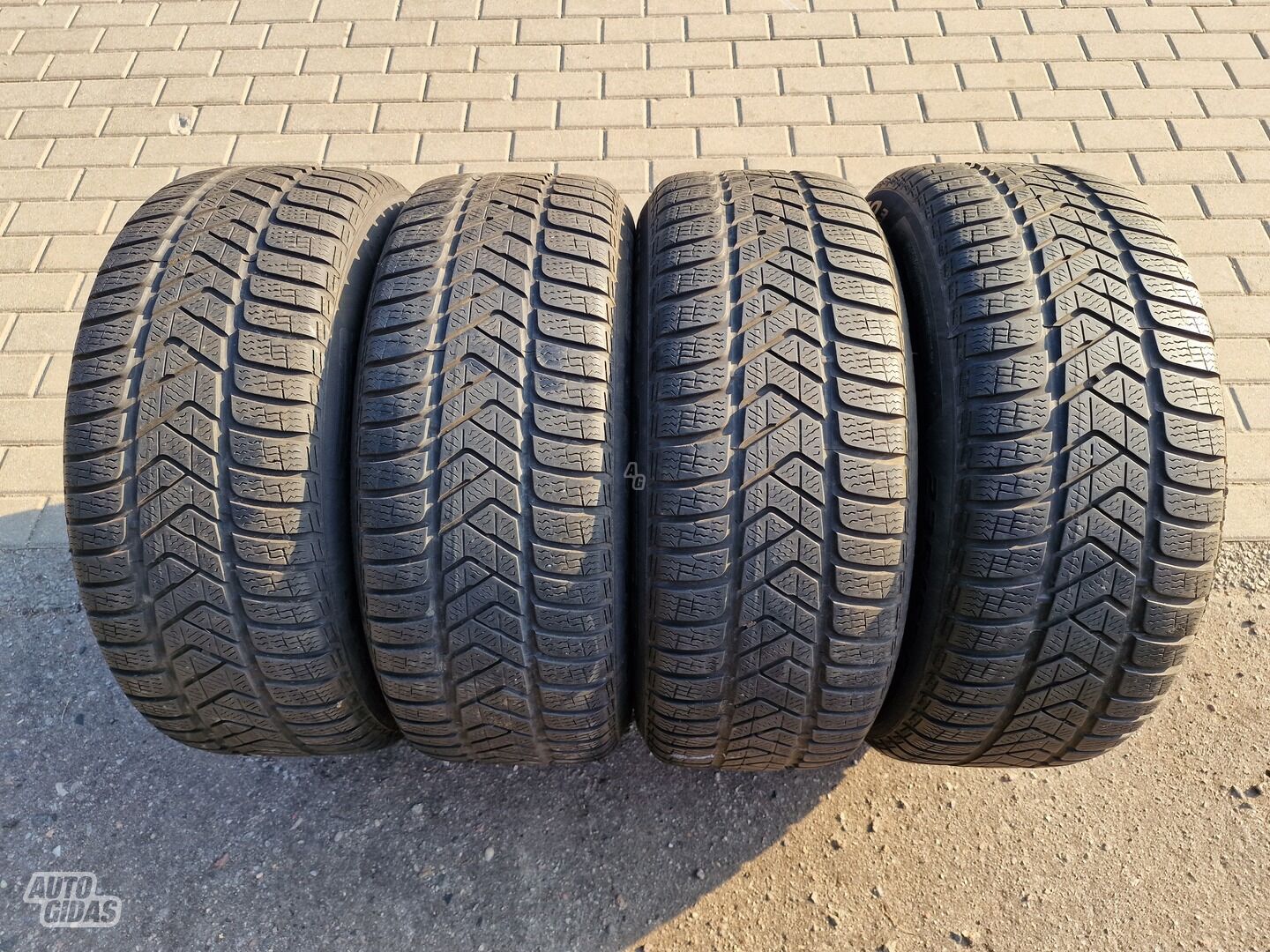 Pirelli Winter SOTTO ZERO 3 R17 winter tyres passanger car