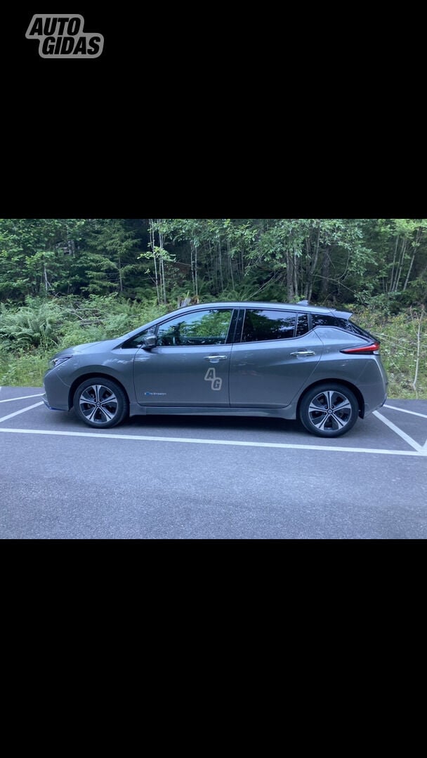 Nissan Leaf 2020 y Hatchback