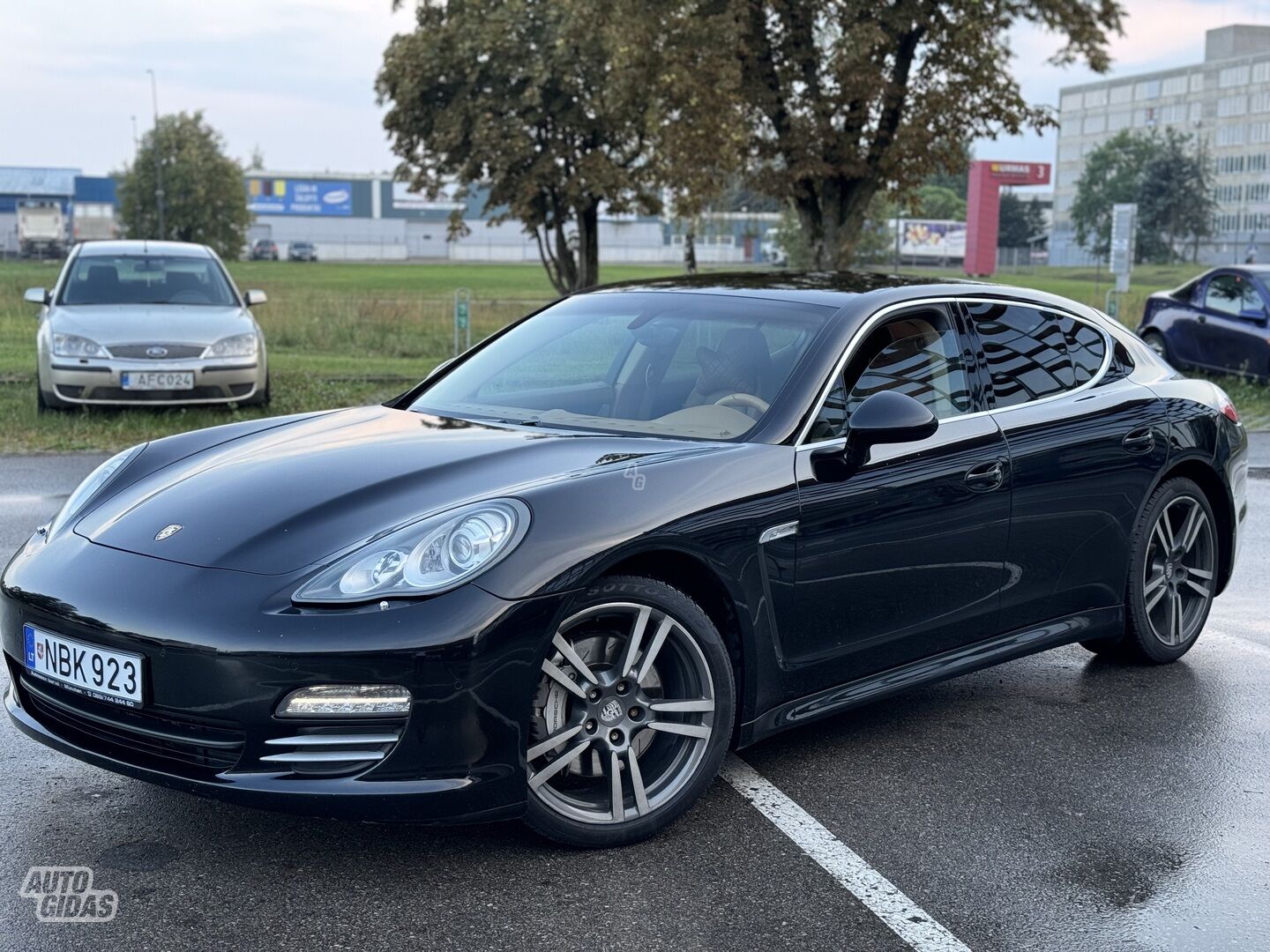 Porsche Panamera 2010 г Хэтчбек