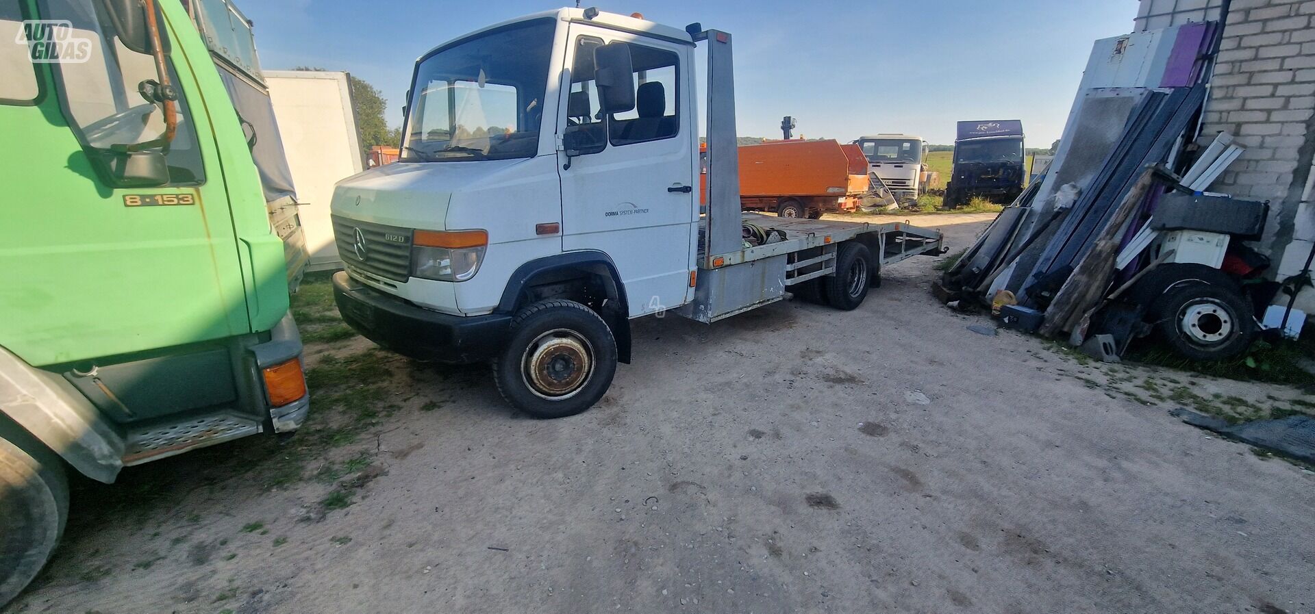 Mercedes-Benz 612 2000 y Automobilvežis