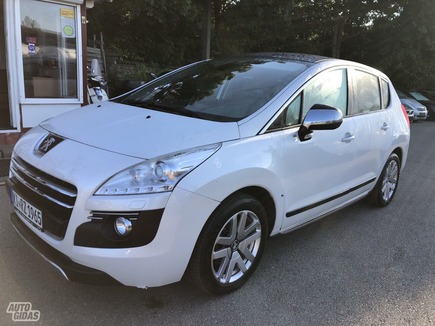 Peugeot 3008 2012 г Внедорожник / Кроссовер