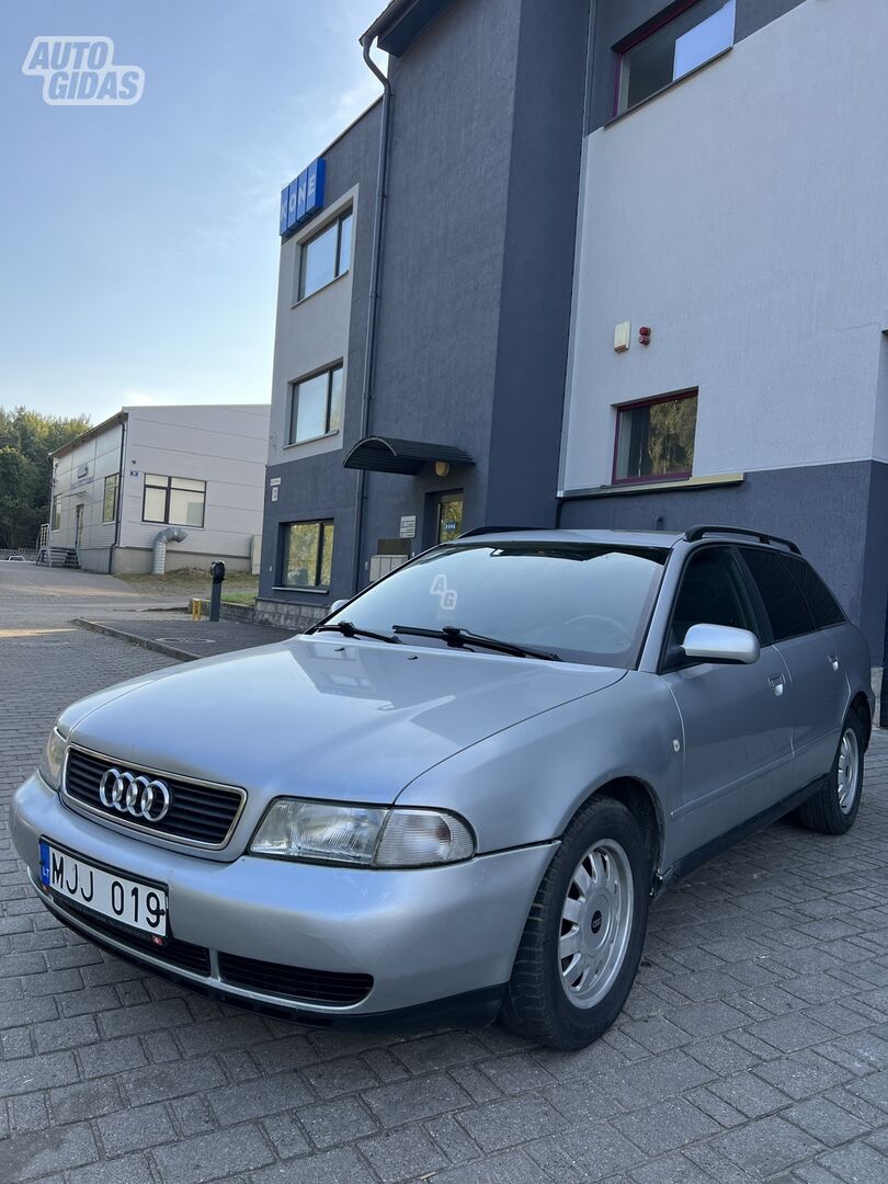 Audi A4 1999 y Wagon