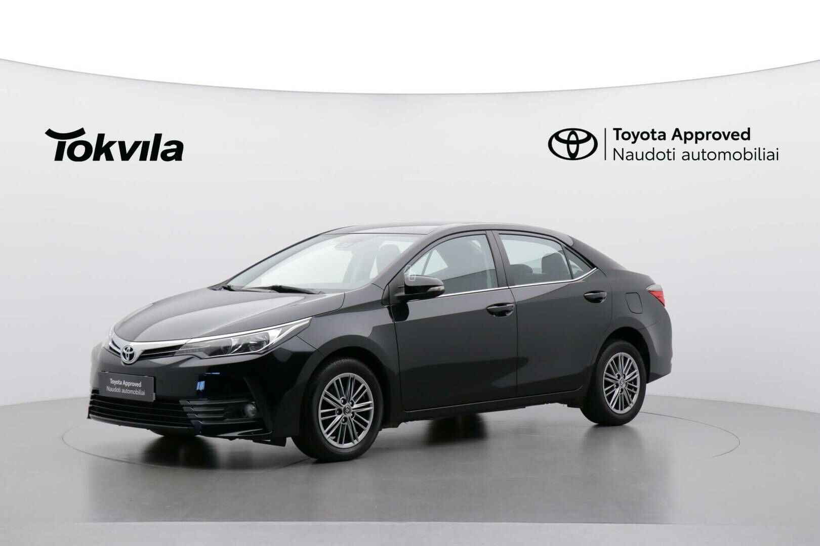 Toyota Corolla 2018 г Седан