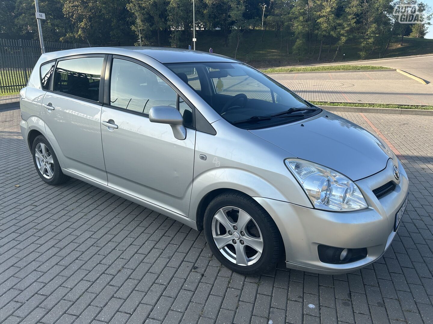 Toyota Corolla Verso II 2008 г