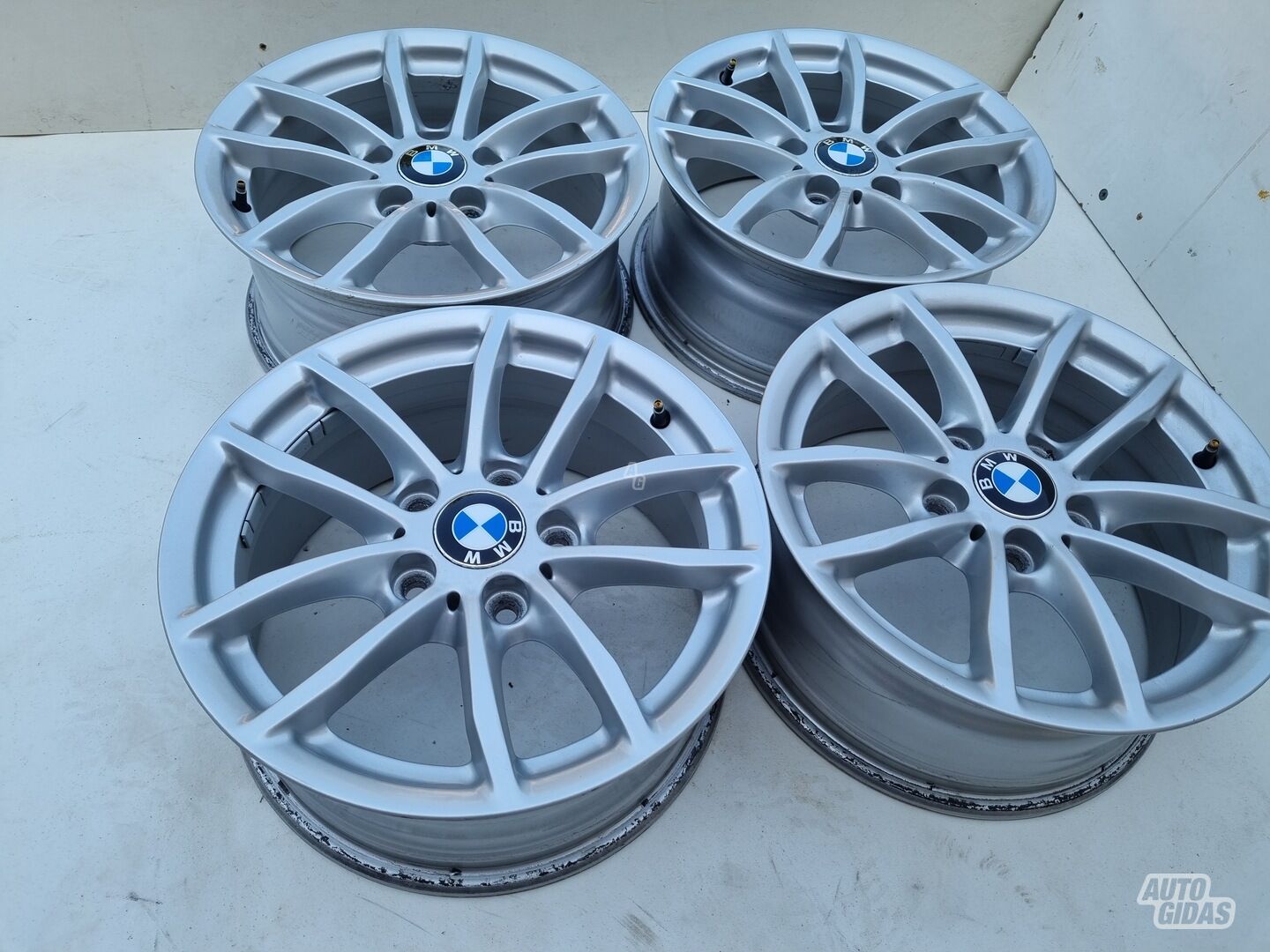 BMW 1-os serijos 125 light alloy R16 rims