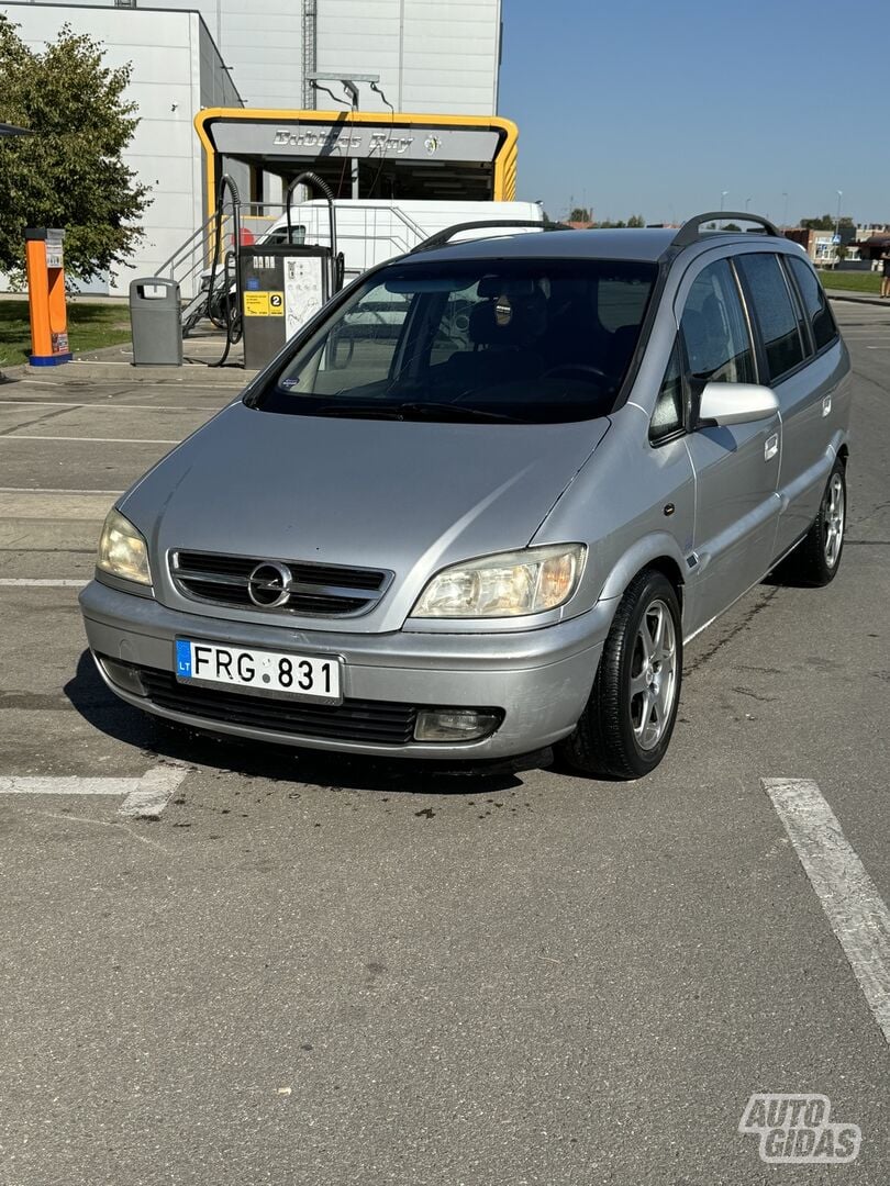 Opel Zafira A 2002 y