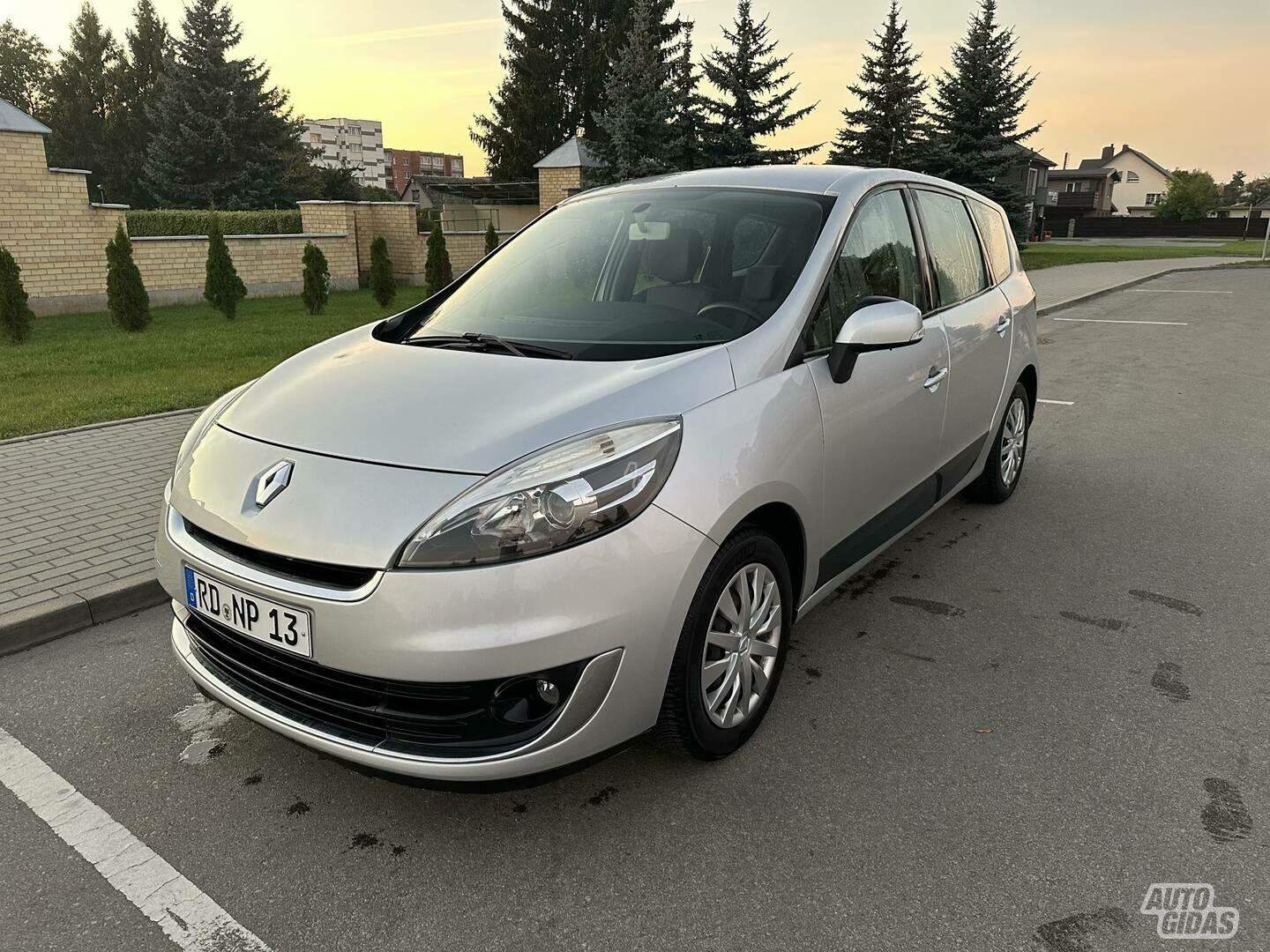 Renault Grand Scenic III 2012 г